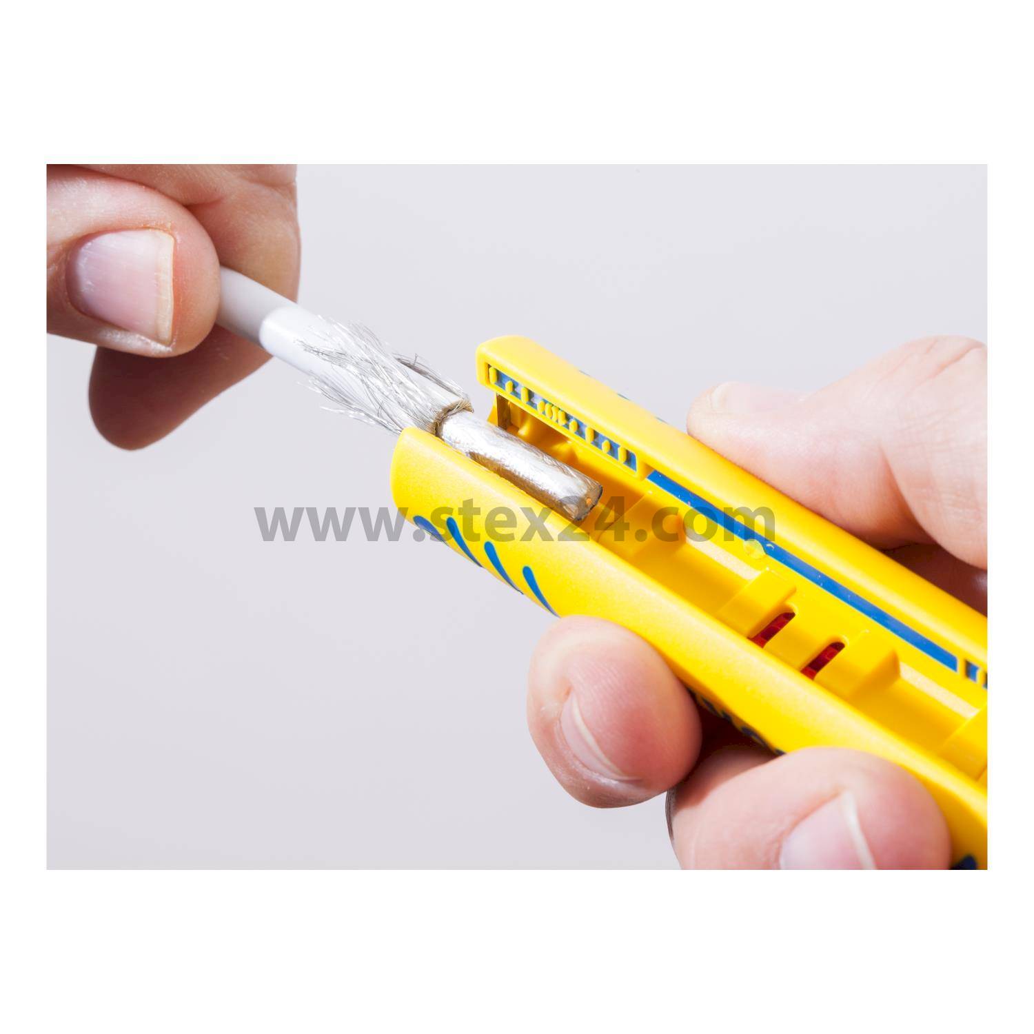30600 JOKARI Dénudeur SECURA Coax n° 1 pour Câble coaxial adapté aux câbles ronds Diamètre extérieur 4,8 - 7,5 mm, 3/16 - 19/64 pouce